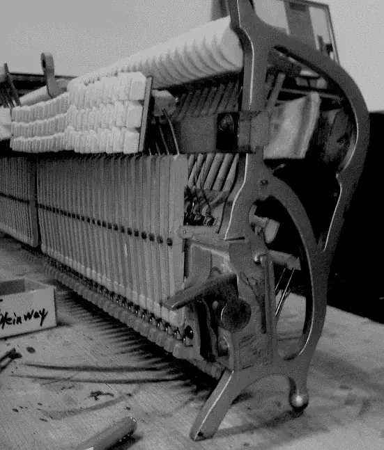 Klavierbau Longerich47
